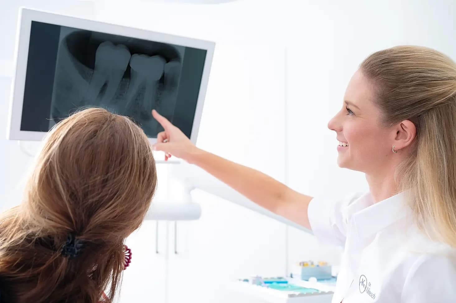 Patientin in der Ordination von Dr. Koralie Klimesch